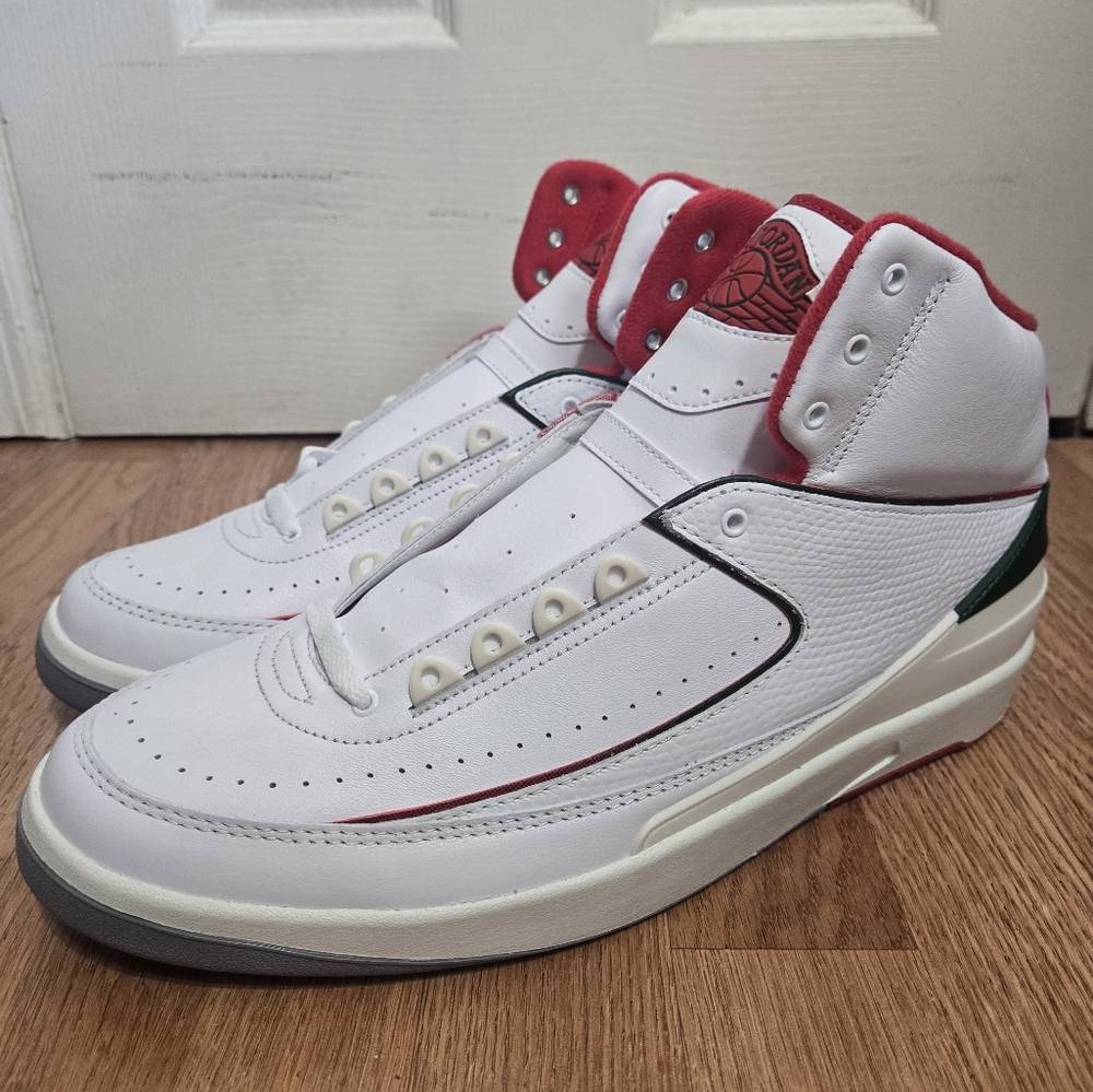 Nike Men's Air Jordan 2 Retro Origins White Fire Red Size 13 DR8884-101 NWOT